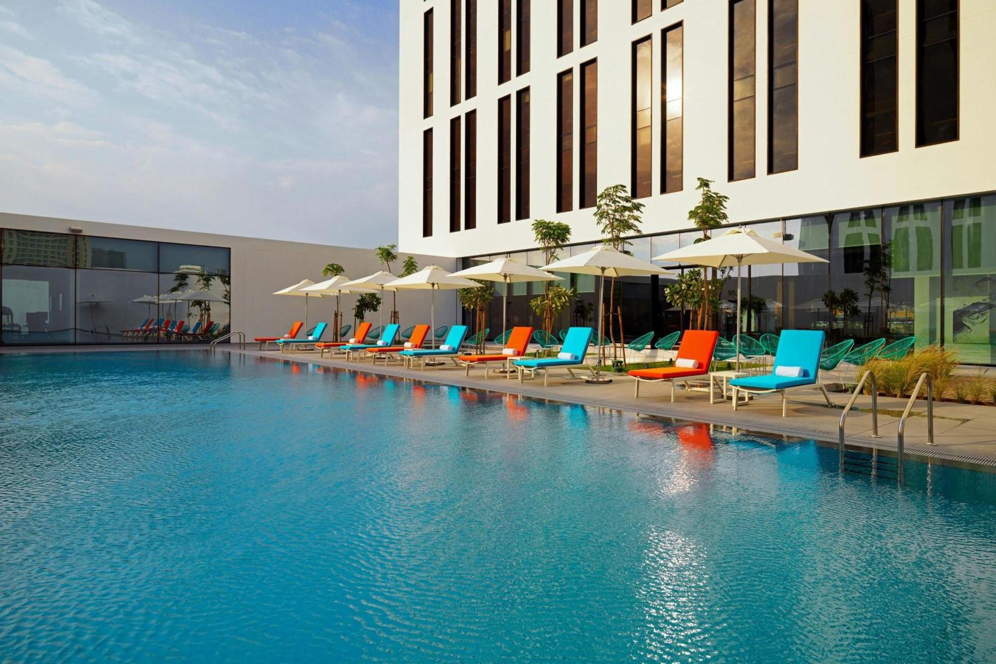 เอลอฟต์ เมอัยซัม ดูไบ Hotel ภายนอก รูปภาพ